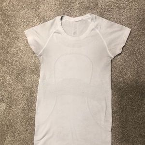 Lulu Lemon Swiftly Tech Short Sleeve Top